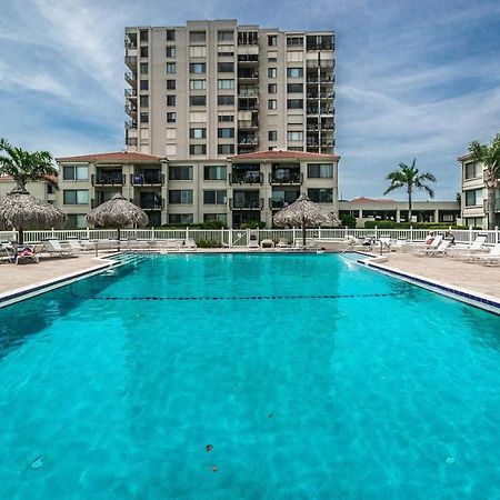 Palma Dont Worry Beach Happy On Isla Del Sol St. Petersburg Exterior photo