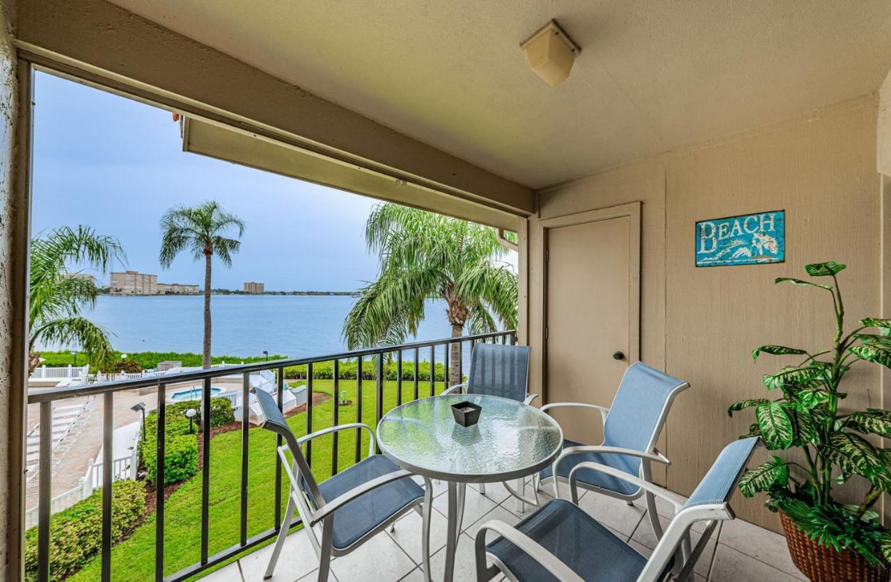 Palma Dont Worry Beach Happy On Isla Del Sol St. Petersburg Exterior photo